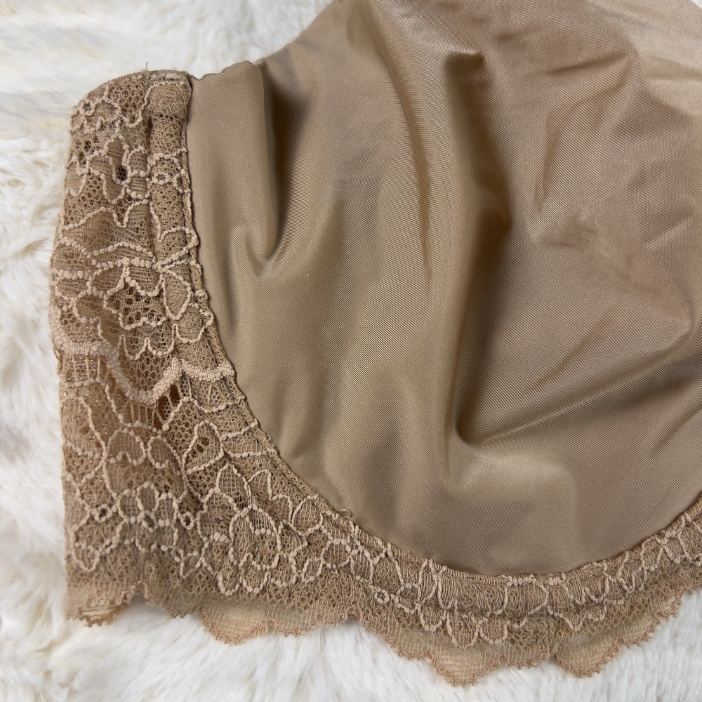 Victoria's Secret Dream Angels Unlined Smooth Lace Balconette Bra Beige 32C NWT - Picture 3 of 8